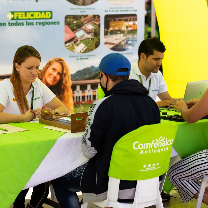 Celebrando los 10 años de la Agencia de Empleo de Comfenalco Antioquia